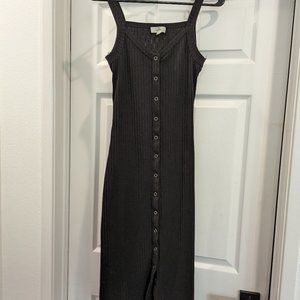 Black Ribbed Snap Button Front Fitted Maternity Midi Dress / Size: Medium